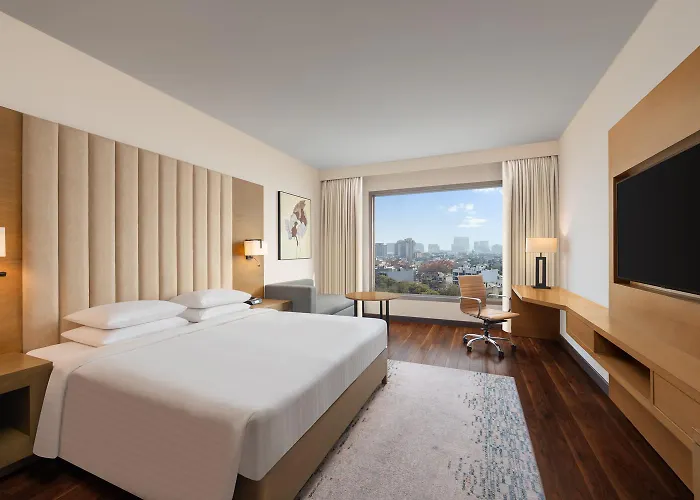 Courtyard By Marriott Gurugram Downtown